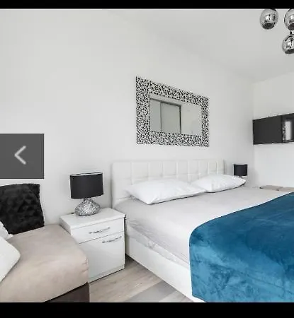 Mary Apartman